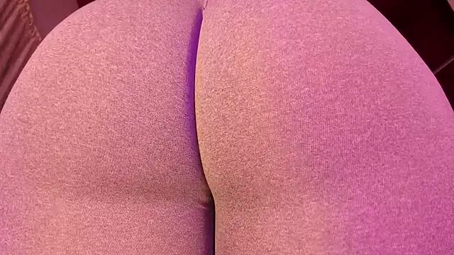 Snapshot of Gabby_Haze chatting on 02-17-26, 12:41 Gabby Haze online show from 02-17-26, 12:41