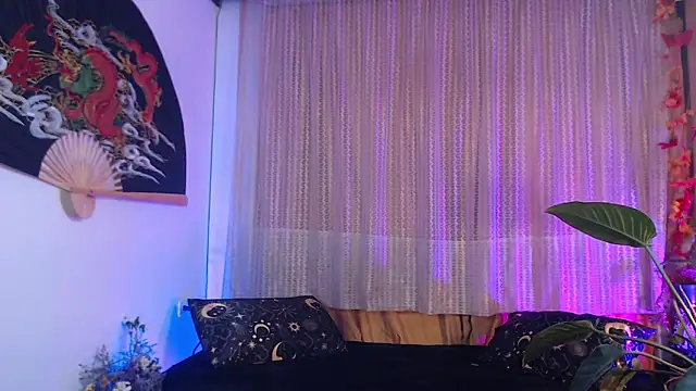 Ellyuwuw online show from 04-10-26, 11:56