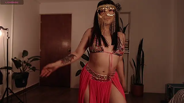 Ellyuwuw online show from 11-13-25, 12:14