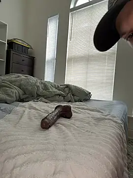 Snapshot of Badstepson33 chatting on 01-10-26, 06:47 Badstepson33 online show from 01-10-26, 06:47