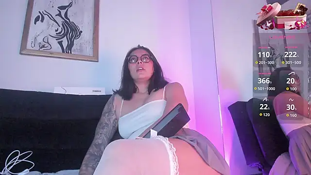 Snapshot of LolaXXXperience chatting on 11-06-25, 11:36 LolaXXXperience online show from 11-06-25, 11:36