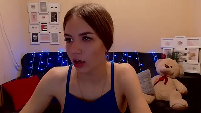 Snapshot of aSingleOne chatting on 02-14-26, 02:56 aSingleOne online show from 02-14-26, 02:56