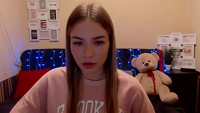 Snapshot of aSingleOne chatting on 02-06-26, 11:12 aSingleOne online show from 02-06-26, 11:12