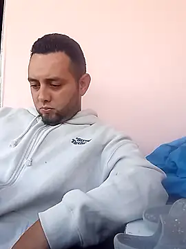 angelitocalientico online show from 10-20-25, 06:41