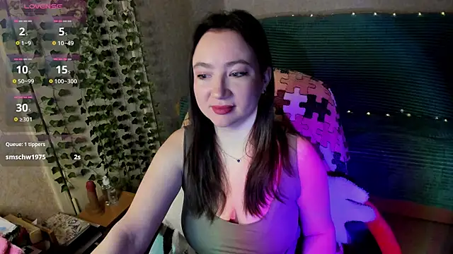 Snapshot of Micky_Wood chatting on 04-19-26, 06:32 Micky Wood online show from 04-19-26, 06:32