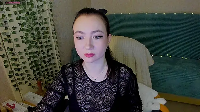Snapshot of Micky_Wood chatting on 04-23-26, 06:20 Micky Wood online show from 04-23-26, 06:20