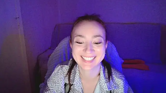 Snapshot of Micky_Wood chatting on 09-23-25, 02:35 Micky Wood online show from 09-23-25, 02:35