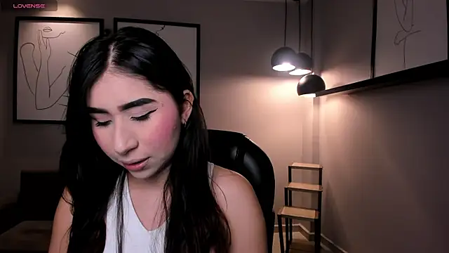 MayaMoretti  online show from 11-08-25, 03:21