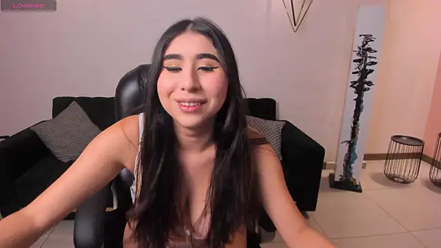 MayaMoretti  online show from 10-15-25, 03:38