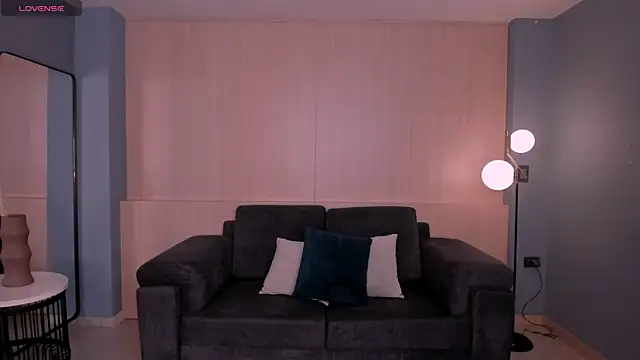 MayaMoretti  online show from 03-31-26, 04:03