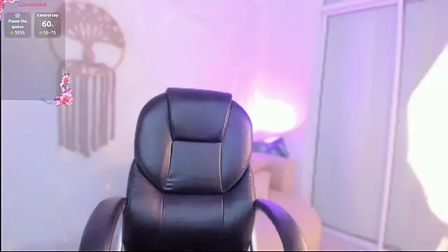 Ginni charlotte online show from 02-09-26, 03:37