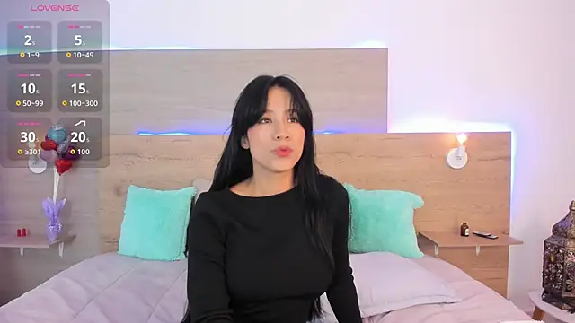 Snapshot of GinebraBrown chatting on 02-17-26, 06:38 GinebraBrown online show from 02-17-26, 06:38