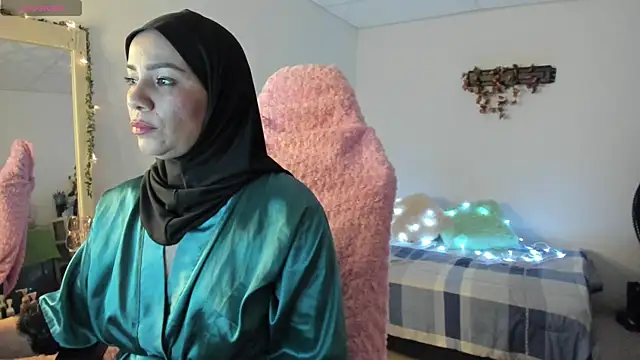 Snapshot of dalila_kemur chatting on 07-29-26, 03:22 dalila kemur online show from 07-29-26, 03:22
