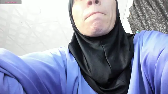 Snapshot of dalila_kemur chatting on 07-12-26, 12:39 dalila kemur online show from 07-12-26, 12:39