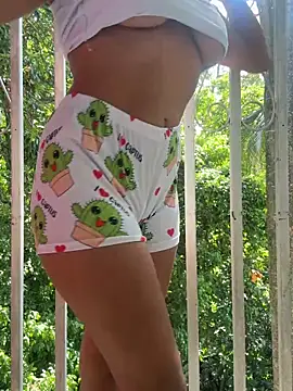 Yuli arabic online show from 03-15-26, 02:13