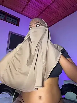 Snapshot of Yuli_arabic chatting on 06-25-26, 06:13 Yuli arabic online show from 06-25-26, 06:13