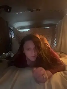 Snapshot of Londynnxxxclusive chatting on 10-26-25, 11:16 Londynnxxxclusive online show from 10-26-25, 11:16