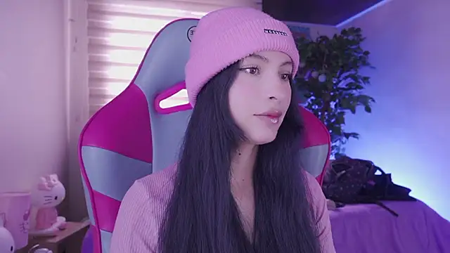 Snapshot of Rebecah_1 chatting on 03-06-26, 04:57 Rebecah 1 online show from 03-06-26, 04:57