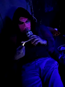 Snapshot of johnboones10 chatting on 12-03-25, 12:15 johnboones10 online show from 12-03-25, 12:15