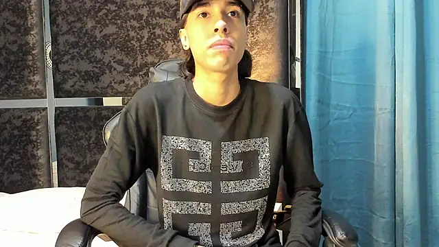 Snapshot of parker_joss1 chatting on 09-13-25, 02:55 parker joss1 online show from 09-13-25, 02:55