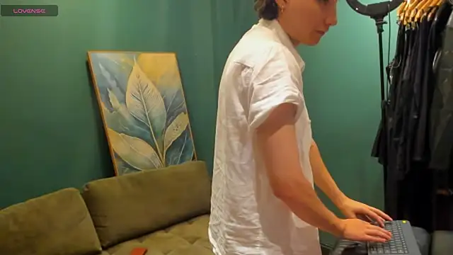 enzo steel online show from 10-19-25, 06:54