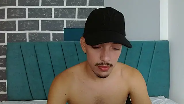 Snapshot of Jake_laraxxx chatting on 09-12-25, 05:56 Jake laraxxx online show from 09-12-25, 05:56