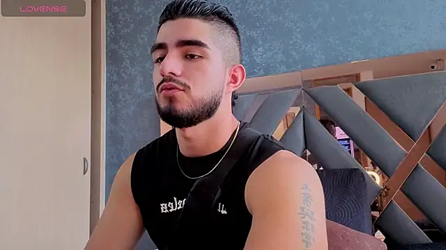 zayn maximoff online show from 10-14-25, 05:46