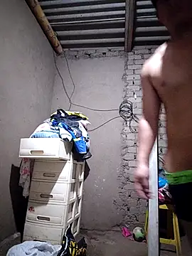 Snapshot of Gustavo1135e chatting on 02-12-26, 01:27 Gustavo1135e online show from 02-12-26, 01:27