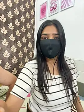 Snapshot of Sex_Queen_aaraya chatting on 05-22-26, 07:23 Sex Queen aaraya online show from 05-22-26, 07:23