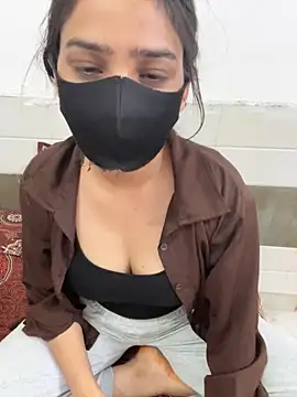 Snapshot of Sex_Queen_aaraya chatting on 05-09-26, 04:21 Sex Queen aaraya online show from 05-09-26, 04:21