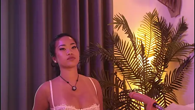 sophie miiuu online show from 04-09-26, 12:23