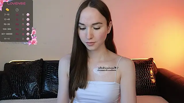 Angeel Kate online show from 09-19-25, 07:34