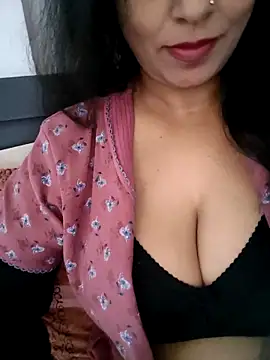 Snapshot of Deepa_Sharma143 chatting on 03-02-26, 08:43 Deepa Sharma143 online show from 03-02-26, 08:43