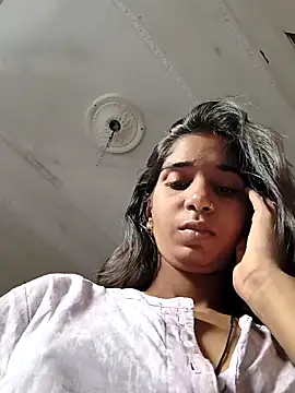 Hot-Soniya2 online show from 10-08-25, 11:12