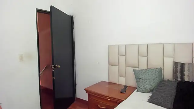 Snapshot of BiancaMoreti chatting on 06-04-26, 04:00 BiancaMoreti online show from 06-04-26, 04:00