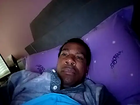 estrogeni online show from 12-15-25, 08:20