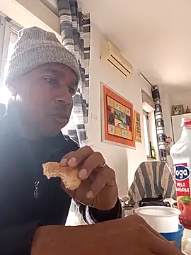 estrogeni online show from 03-23-26, 07:52