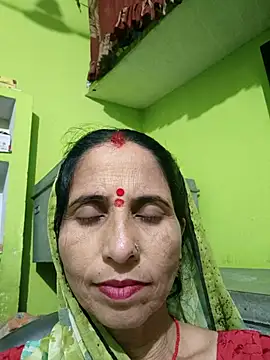 Snapshot of Hot_liya54 chatting on 09-20-25, 04:17 Hot liya54 online show from 09-20-25, 04:17