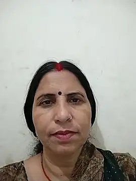 Snapshot of Hot_liya54 chatting on 05-22-26, 01:47 Hot liya54 online show from 05-22-26, 01:47