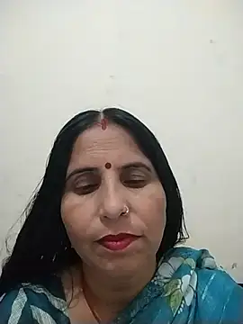 Snapshot of Hot_liya54 chatting on 05-15-26, 06:44 Hot liya54 online show from 05-15-26, 06:44