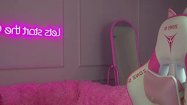 AgataFoxley online show from 11-24-25, 07:36