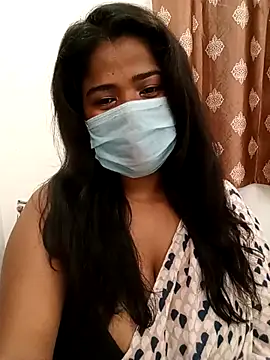 Snapshot of HAANNIAA chatting on 01-12-26, 08:58 HAANNIAA online show from 01-12-26, 08:58