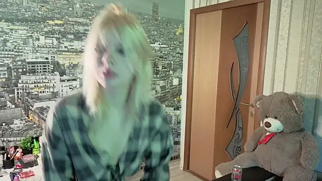 luvvcutie online show from 06-18-26, 04:55