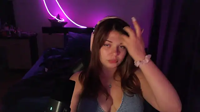 NutsGilmore online show from 10-18-25, 02:30