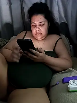 xlatinastar online show from 11-06-25, 03:16