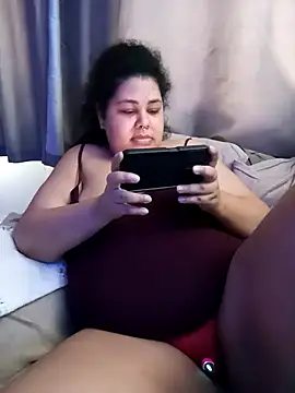 xlatinastar online show from 09-30-25, 04:57