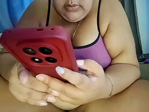 xlatinastar online show from 04-19-26, 04:41