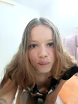 Brianna Bondd online show from 11-08-25, 04:43