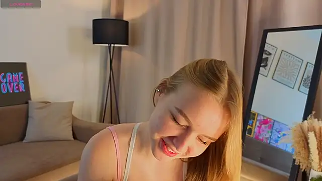 VinnieSerrano online show from 11-23-25, 03:22