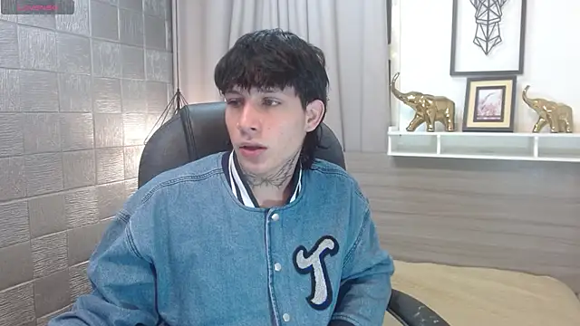 Iantwink18 online show from 11-10-25, 11:10